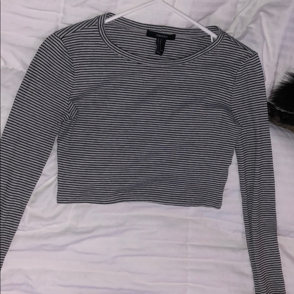 Cropped long sleeve